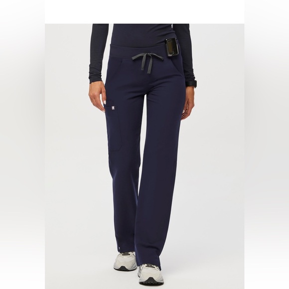 Figs Kade Navy Scrub Pants worn 1x size XS - Picture 2 of 4